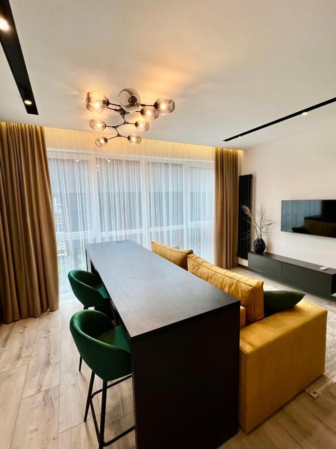 Royal Vip Jacuzzi 公寓 利沃夫